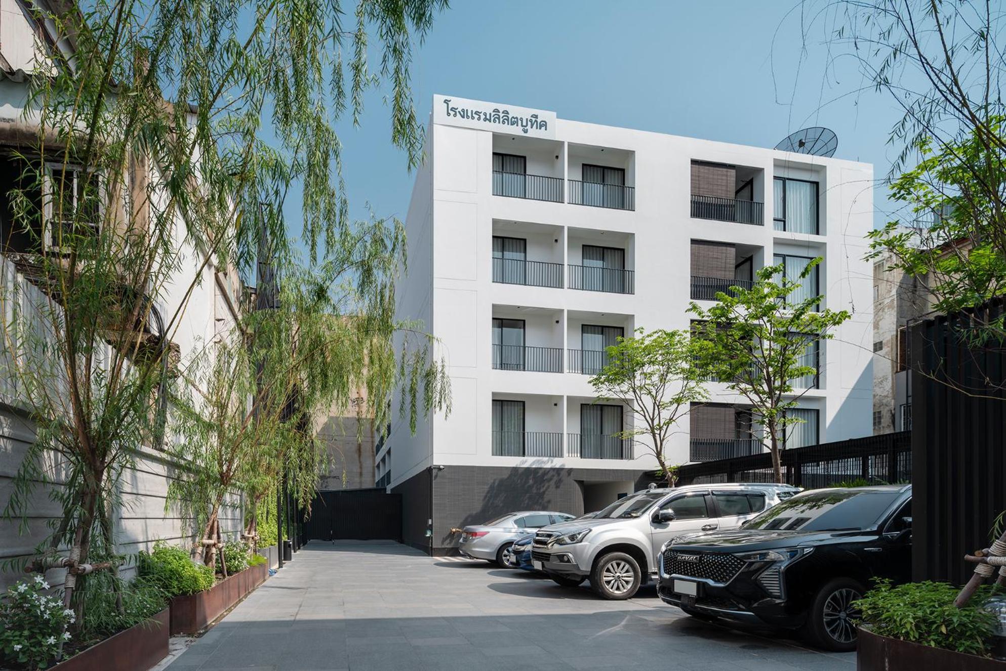 Lilit Bang Lumphu Hotel Bangkok Exterior photo